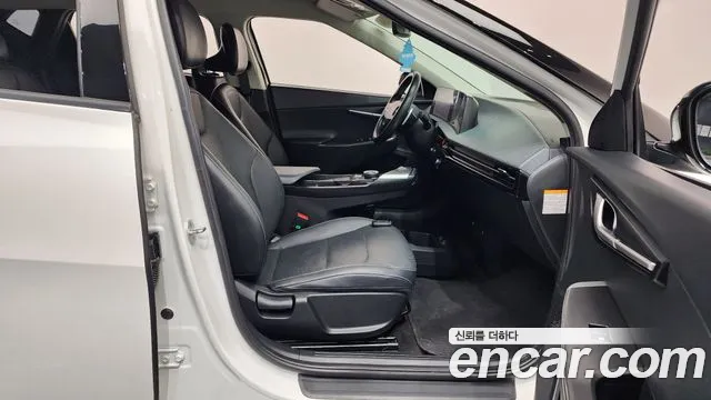 Kia EV6 2022 — фото 10