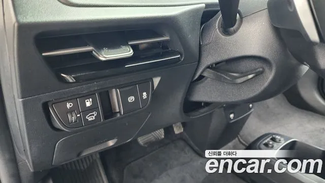 Kia EV6 2022 — фото 13