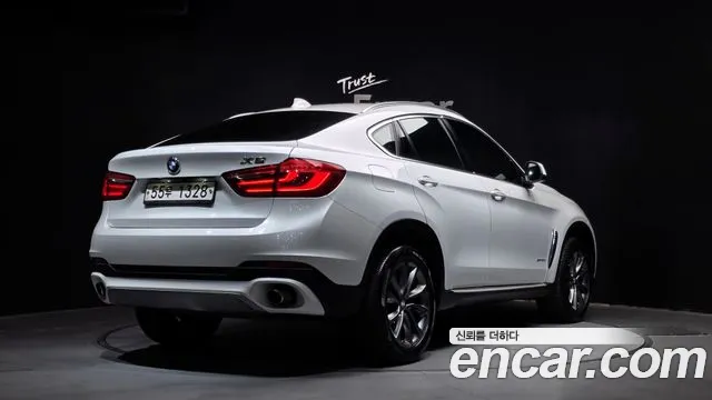 BMW X6 2017 — фото 2