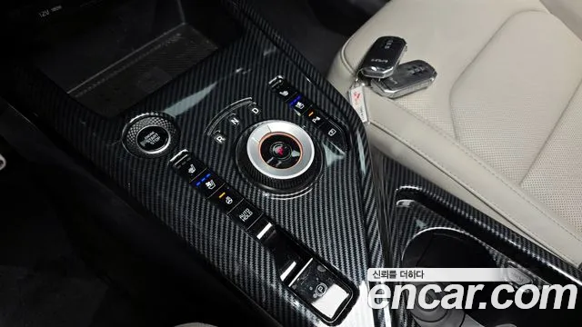 Kia Niro 2023 — фото 9
