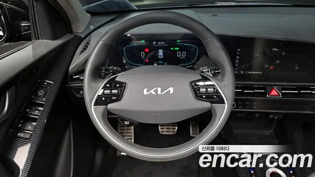 Kia Niro 2023 — фото 14