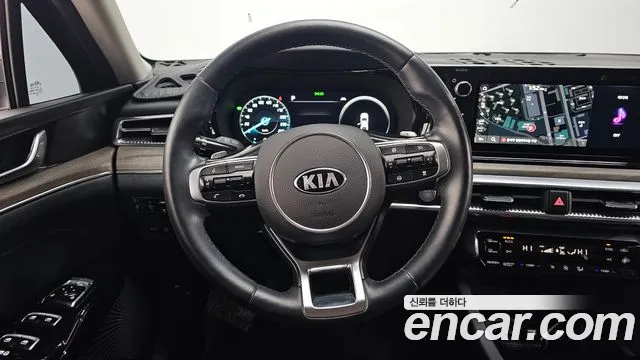 Kia K5 2021 — фото 13
