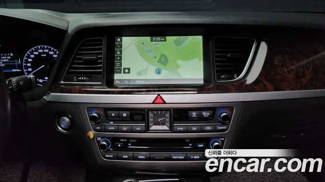 Hyundai Genesis 2015 — фото 14