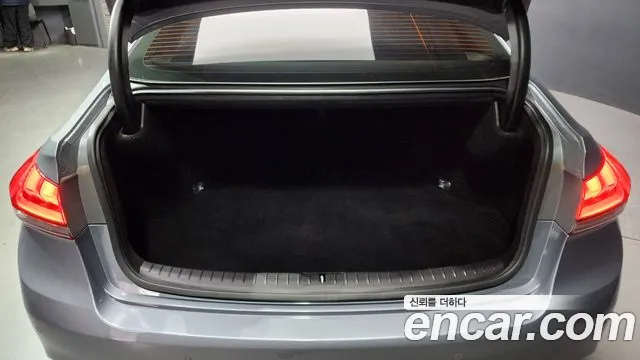 Hyundai Genesis 2015 — фото 20