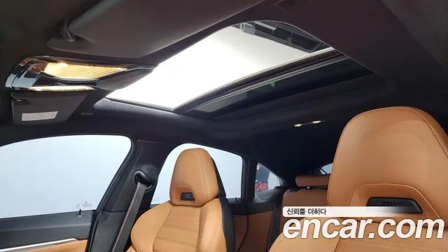 BMW i4 2023 — фото 19
