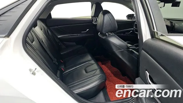 Hyundai AVANTE 2021 — фото 13