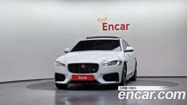 Jaguar XF 2017 — фото 3