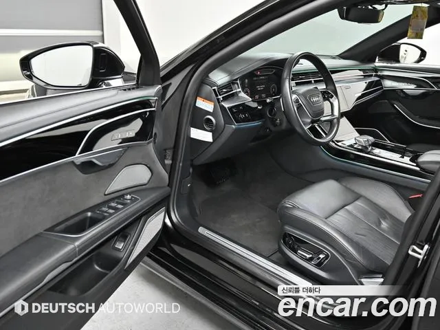 Audi A8 2021 — фото 11