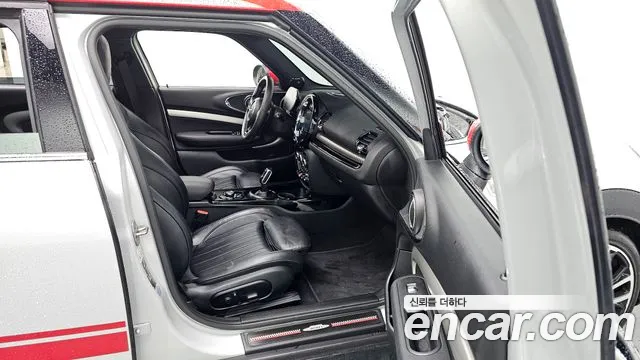 Mini Clubman 2023 — фото 11
