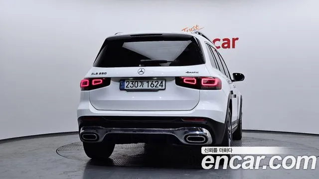 Mercedes-Benz GLB-Class 2021 — фото 4