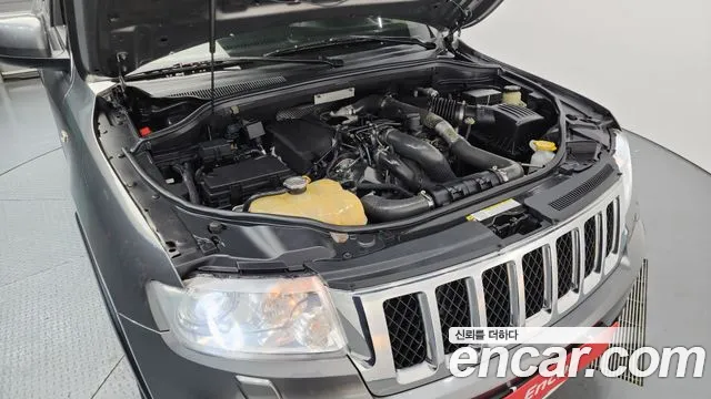 Jeep Cherokee 2012 — фото 6