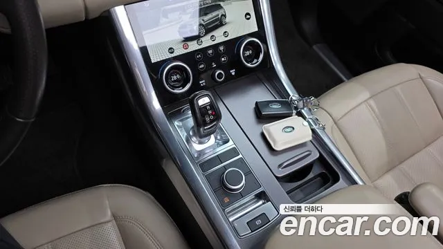 Land Rover Range Rover Sport 2018 — фото 9