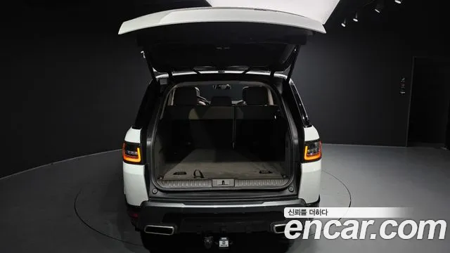 Land Rover Range Rover Sport 2018 — фото 20