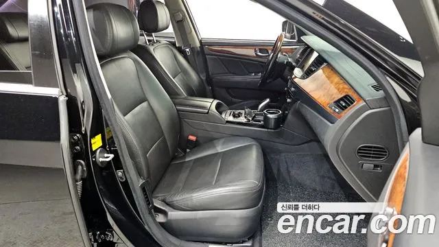 Hyundai Equus 2013 — фото 12