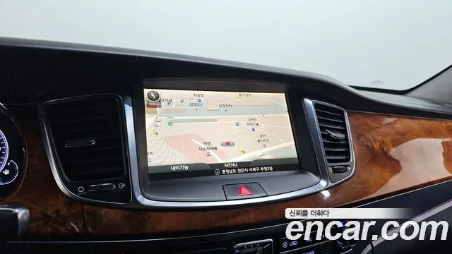 Hyundai Equus 2013 — фото 15