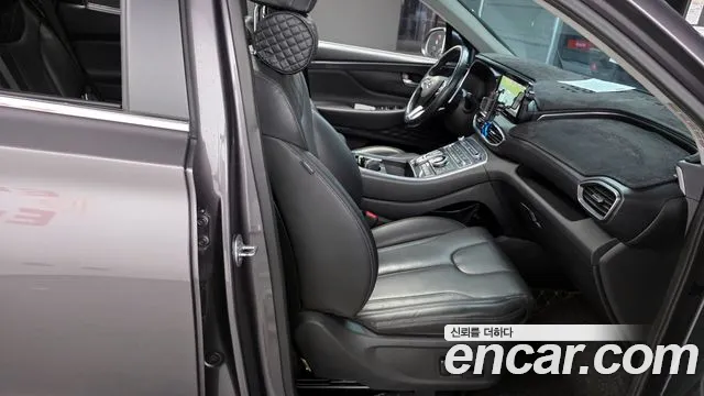 Hyundai Santafe 2021 — фото 12