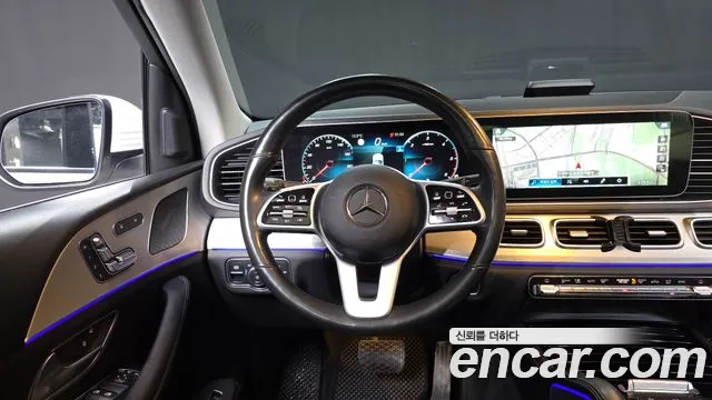 Mercedes-Benz GLE-Class 2020 — фото 13