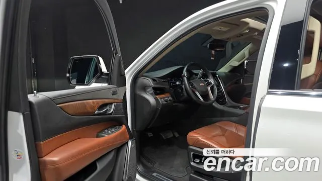 Cadillac Escalade 2020 — фото 10