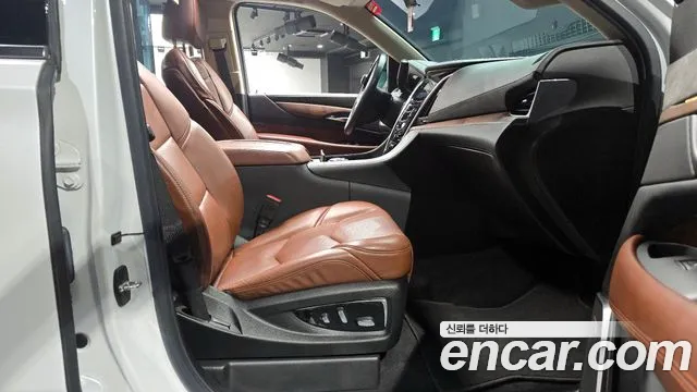 Cadillac Escalade 2020 — фото 11