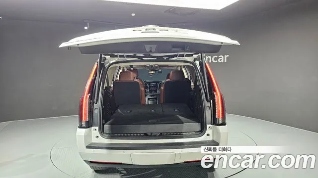Cadillac Escalade 2020 — фото 20