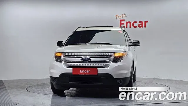 Ford Explorer 2015 — фото 3