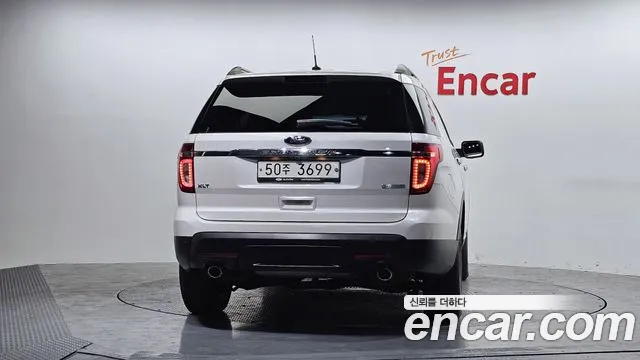 Ford Explorer 2015 — фото 4