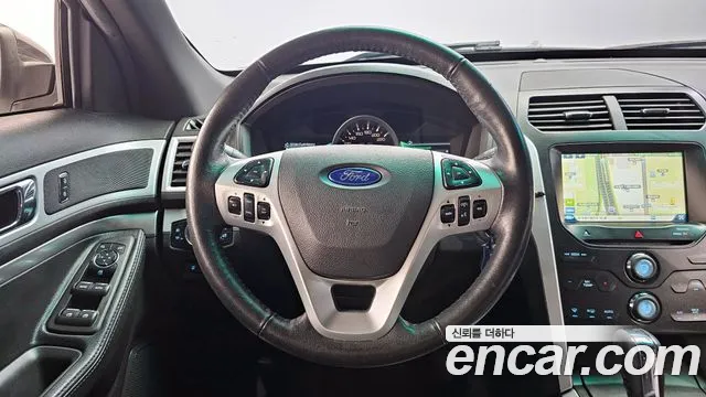 Ford Explorer 2015 — фото 13