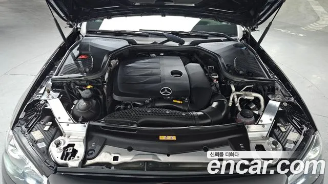 Mercedes-Benz E-Class 2022 — фото 6