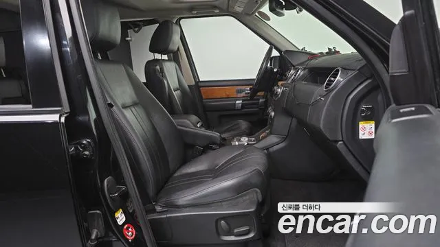 Land Rover Discovery 2013 — фото 11