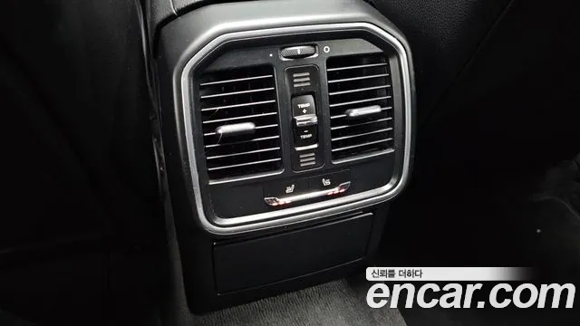 Porsche Macan 2015 — фото 19