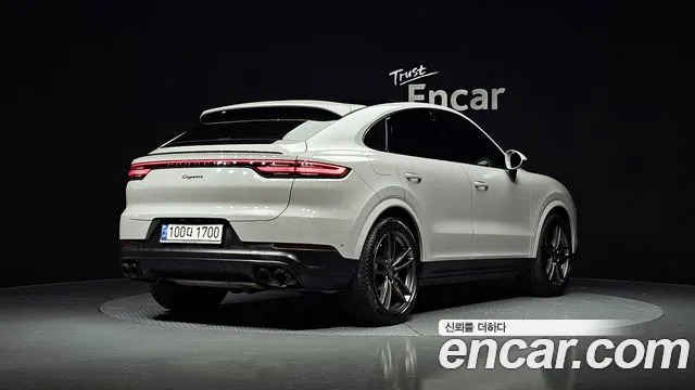 Porsche Cayenne 2021 — фото 2