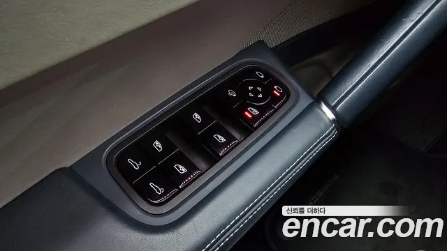 Porsche Cayenne 2021 — фото 16