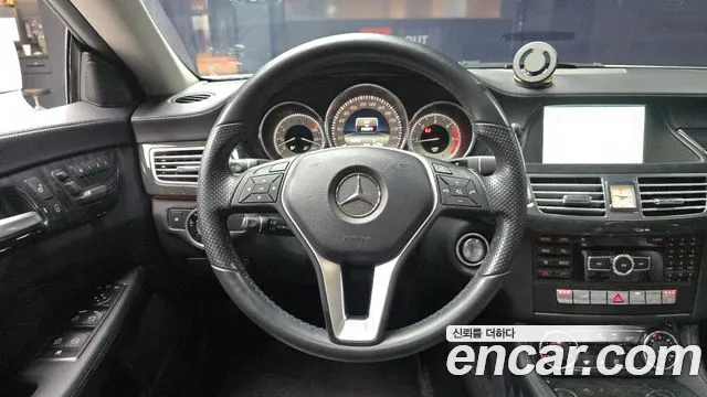 Mercedes-Benz CLS-Class 2014 — фото 13