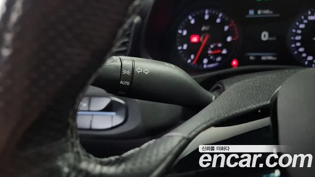 Hyundai Veloster 2019 — фото 13