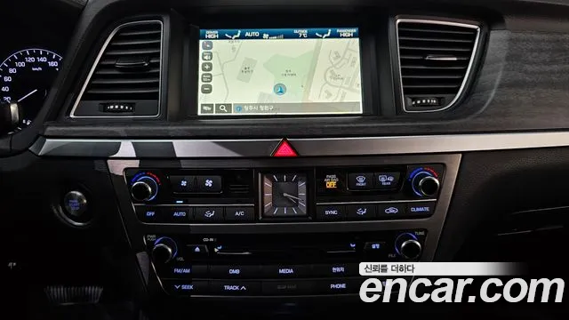 Hyundai Genesis 2016 — фото 16