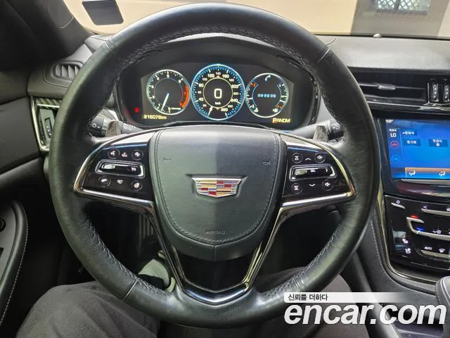 Cadillac CTS 2015 — фото 12