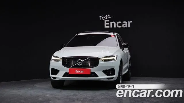 Volvo XC60 2021 — фото 3