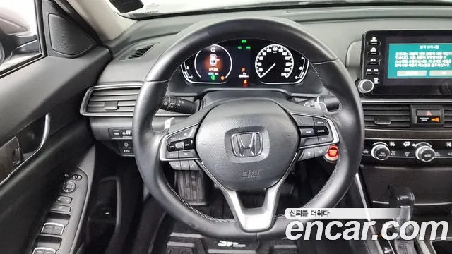 Honda Accord 2019 — фото 13