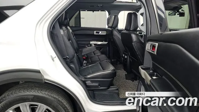 Ford Explorer 2021 — фото 12