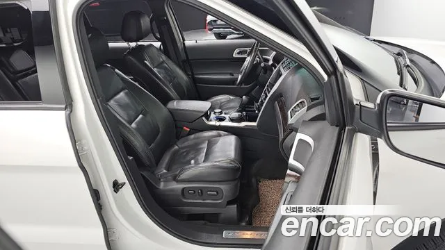 Ford Explorer 2013 — фото 12
