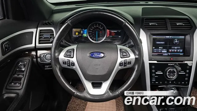 Ford Explorer 2013 — фото 15