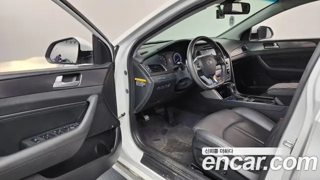 Hyundai Sonata 2017 — фото 10