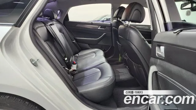 Hyundai Sonata 2017 — фото 12