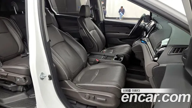 Honda Odyssey 2021 — фото 11