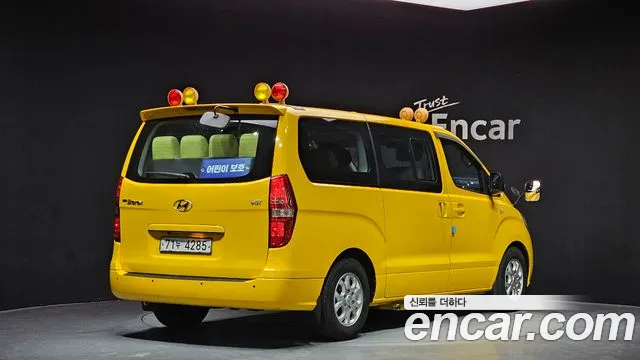Hyundai Starex 2015 — фото 2