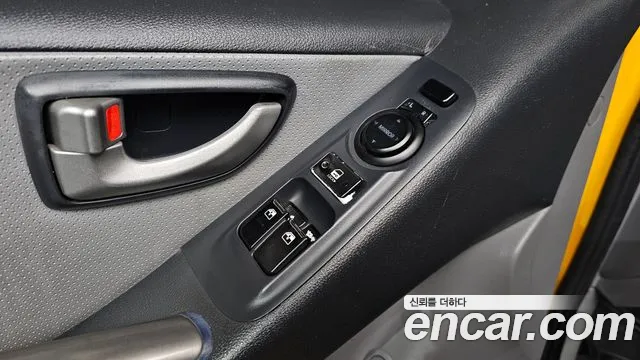 Hyundai Starex 2015 — фото 16