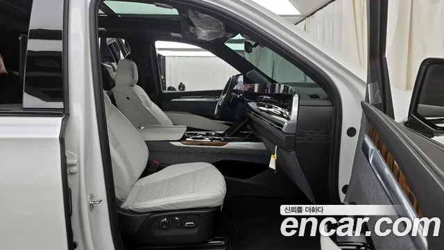 Cadillac Escalade 2025 — фото 11