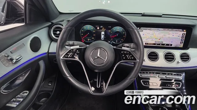 Mercedes-Benz E-Class 2021 — фото 13