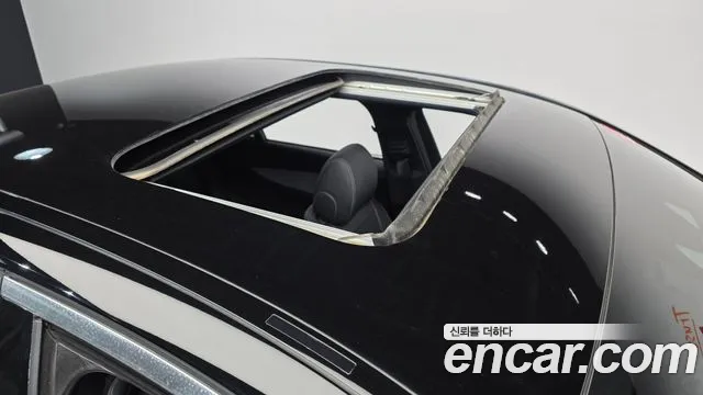 Mercedes-Benz E-Class 2021 — фото 19