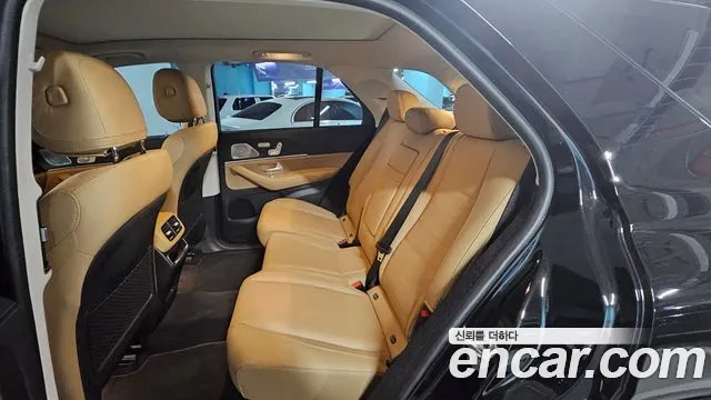 Mercedes-Benz GLE-Class 2025 — фото 12